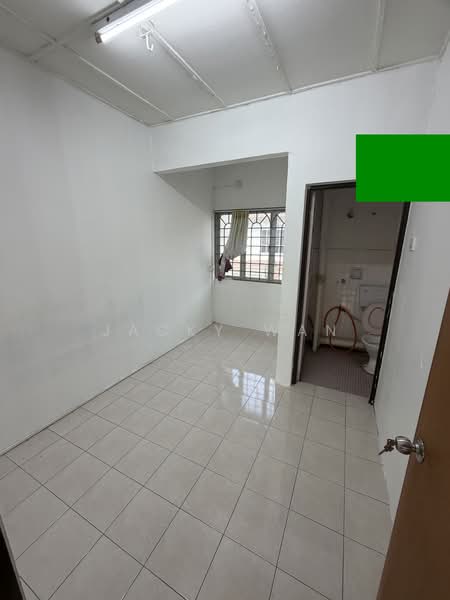 2-storey Terraced House for Sale in Puchong Perdana (Selangor) - Jacky Wan - Bathroom - PropertyGuru.com.my