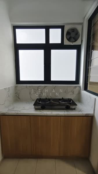 Condominium for Rent at EdgeWood Residences @ SkySanctuary - Ethan Chin - Kitchen - PropertyGuru.com.my