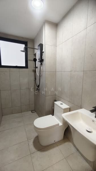 Condominium for Rent at EdgeWood Residences @ SkySanctuary - Ethan Chin - Bathroom - PropertyGuru.com.my