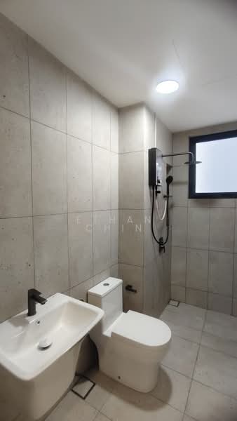 Condominium for Rent at EdgeWood Residences @ SkySanctuary - Ethan Chin - Bathroom - PropertyGuru.com.my