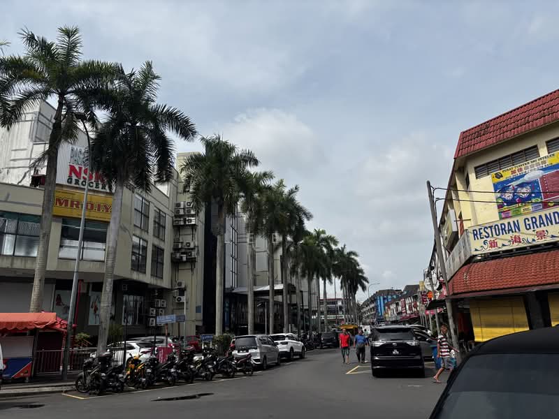 Shop / Office for Sale in Ampang (Ampang) - Lee . - Exterior - PropertyGuru.com.my