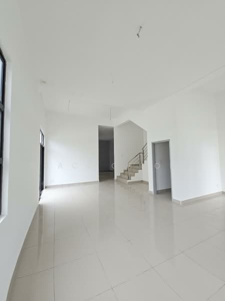 Cluster House for Sale in Taman Pulai Bestari (Skudai) - Grace Cheong - Living Room - PropertyGuru.com.my
