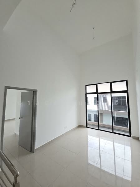 Cluster House for Sale in Taman Pulai Bestari (Skudai) - Grace Cheong - Living Room - PropertyGuru.com.my