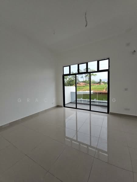 Cluster House for Sale in Taman Pulai Bestari (Skudai) - Grace Cheong - Living Room - PropertyGuru.com.my