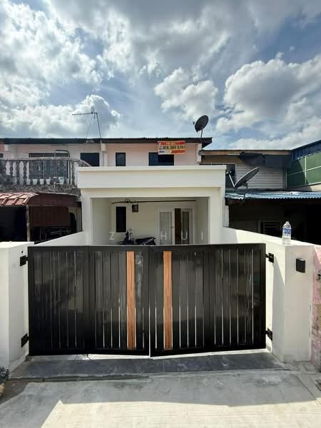 Rumah Teres 2 Tingkat untuk Dijual di Permas Jaya (Johor) - Zi Hui - Exterior - PropertyGuru.com.my