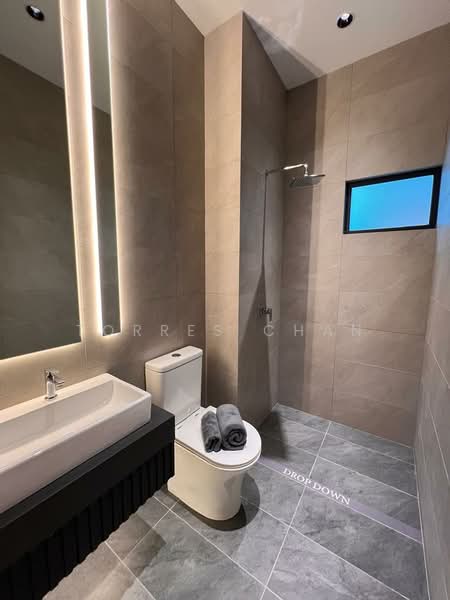 Apartment for Sale at D7 (D'Seven Lagoon Perdana) - Torres Chan - Bathroom - PropertyGuru.com.my