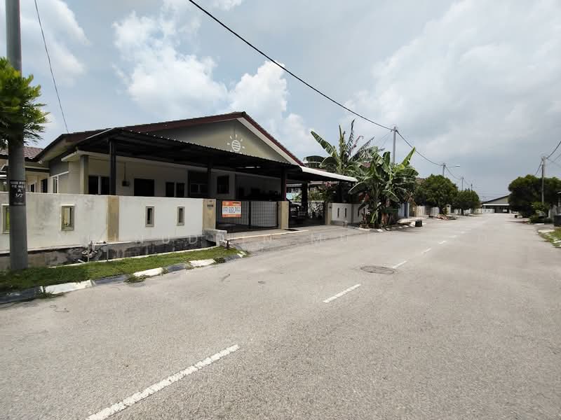 Cluster House for Rent in Sitiawan (Perak) - Muinuddin Muhamad - Exterior - PropertyGuru.com.my