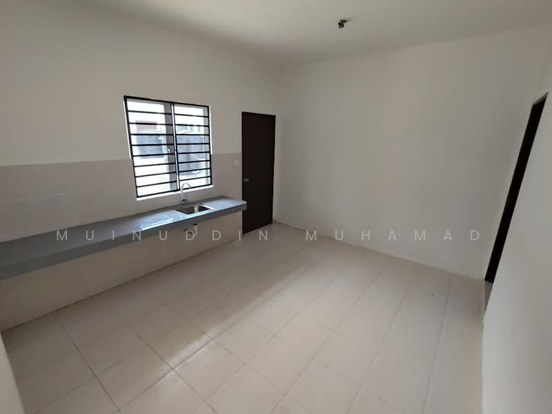 Cluster House for Rent in Sitiawan (Perak) - Muinuddin Muhamad - Kitchen - PropertyGuru.com.my