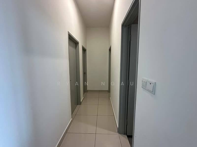 Condominium for Rent at Verando Residence - Ryan Ngau - Corridor - PropertyGuru.com.my