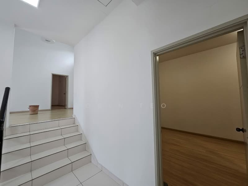 Semi-Detached House for Rent in Taman Lagenda Putra (Kulai) - Robin Teo - Entrance - PropertyGuru.com.my