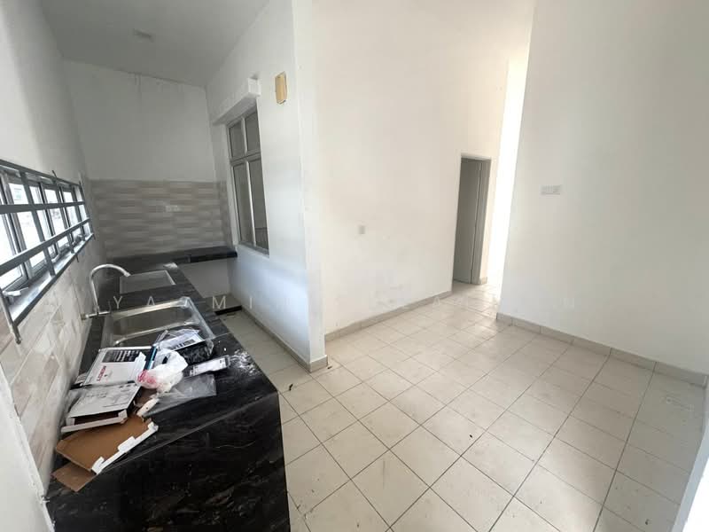 1-storey Terraced House for Sale in Seremban 2 (Negeri Sembilan) - Yasmin Sulaiman - Kitchen - PropertyGuru.com.my