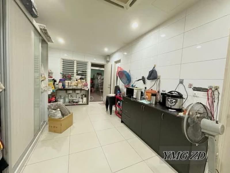 Rumah Teres 3 Tingkat untuk Dijual di Bandar Botanic (Klang) - Tom Lee - PropertyGuru.com.my
