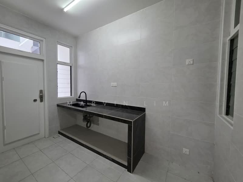 Cluster House for Sale in Skudai (Johor) - Marvin Lim - Kitchen - PropertyGuru.com.my