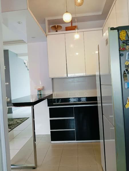 Rumah Teres untuk Dijual di Taman Laguna (Johor Bahru) - Ben Foo - Kitchen - PropertyGuru.com.my