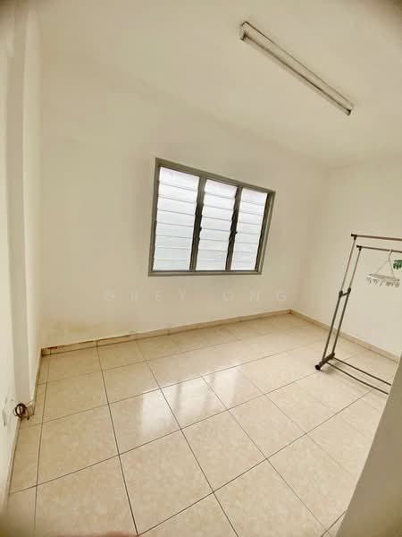 Rumah Flat untuk Disewa di Taman Permai Indah Flat - Grey Ong - Interior - PropertyGuru.com.my