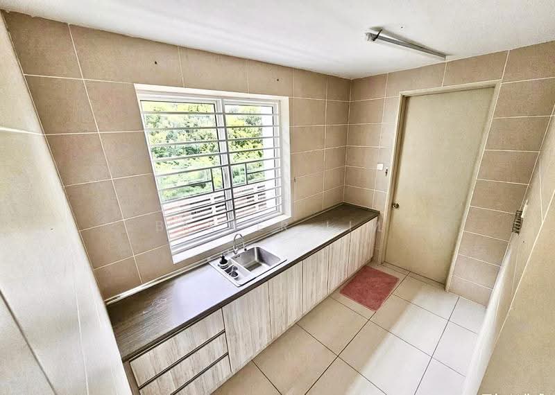 Townhouse for Sale in Goodview Heights (Kajang) - Baxter Lim - Kitchen - PropertyGuru.com.my