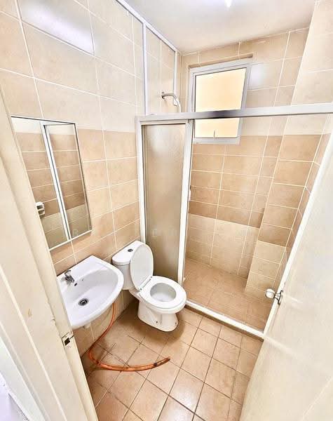 Townhouse for Sale in Goodview Heights (Kajang) - Baxter Lim - Bathroom - PropertyGuru.com.my