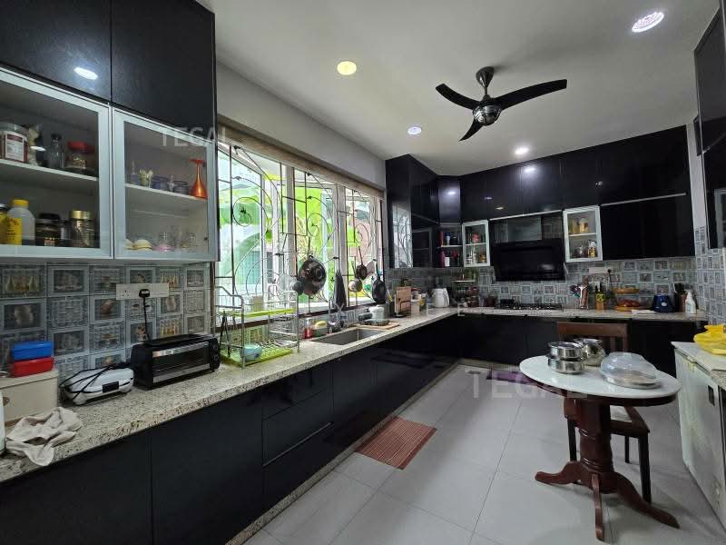 Bungalow for Sale in Klang (Selangor) - Alex Lee - Kitchen - PropertyGuru.com.my