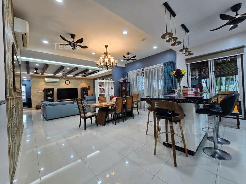 Bungalow for Sale in Klang (Selangor) - Alex Lee - Living Room - PropertyGuru.com.my