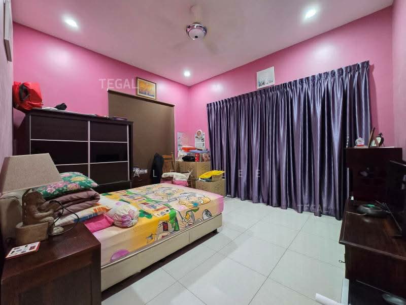 Bungalow for Sale in Klang (Selangor) - Alex Lee - Bedroom - PropertyGuru.com.my