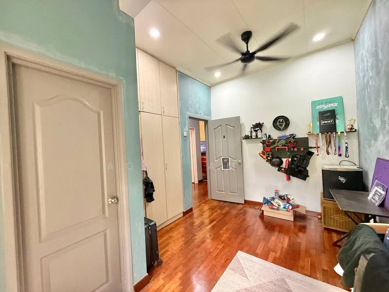 2-storey Terraced House for Sale in Bukit Jelutong (Shah Alam) - Aqil Kamal - PropertyGuru.com.my