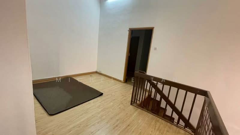 2-storey Terraced House for Sale in Bandar Putra Permai (Seri Kembangan) - Michelle Tan - PropertyGuru.com.my