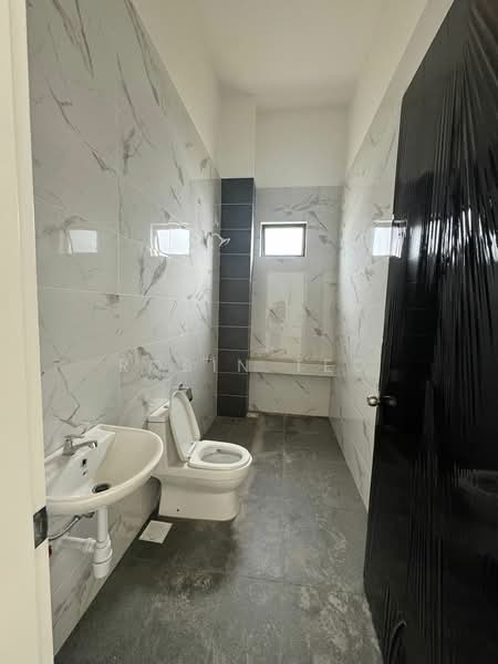 Semi-Detached House for Rent in Johor Bahru (Johor) - Robin Teo - Bathroom - PropertyGuru.com.my
