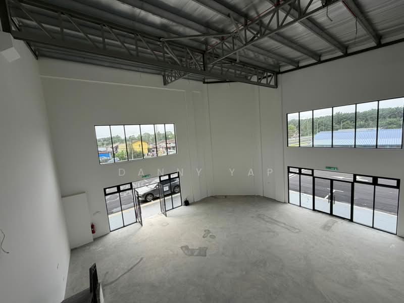 Shop / Office for Rent in Bandar Indahpura (Kulai) - Danny Yap - Entrance - PropertyGuru.com.my