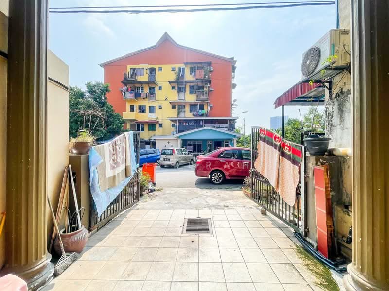 Rumah Teres 2 Tingkat untuk Dijual di Taman Bandar Sunway (Petaling Jaya) - Azli Ibrahim - Exterior - PropertyGuru.com.my