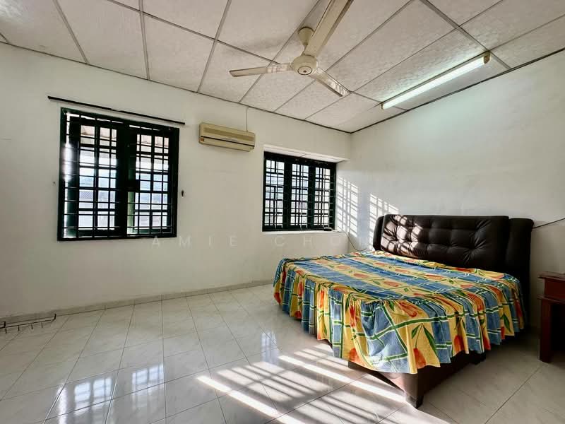 Rumah Teres 2 Tingkat untuk Dijual di Menglembu (Perak) - Amie Chong - Bedroom - PropertyGuru.com.my