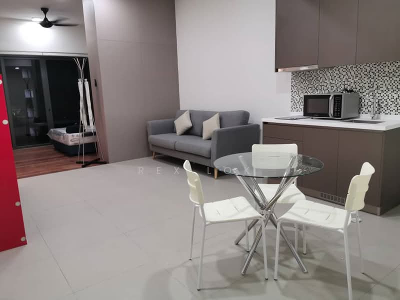 Servis Apartment untuk Disewa di Seventeen Mall & Residences (Biji Living) - Rex Lok - Living Room - PropertyGuru.com.my