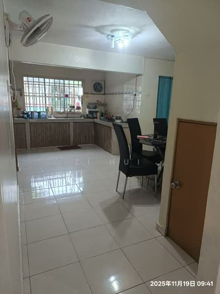 2-storey Terraced House for Sale in Taman Megah Ria (Masai) - Zi Hui - Kitchen - PropertyGuru.com.my