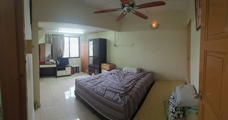 2-storey Terraced House for Sale in Taman Megah Ria (Masai) - Zi Hui - Bedroom - PropertyGuru.com.my