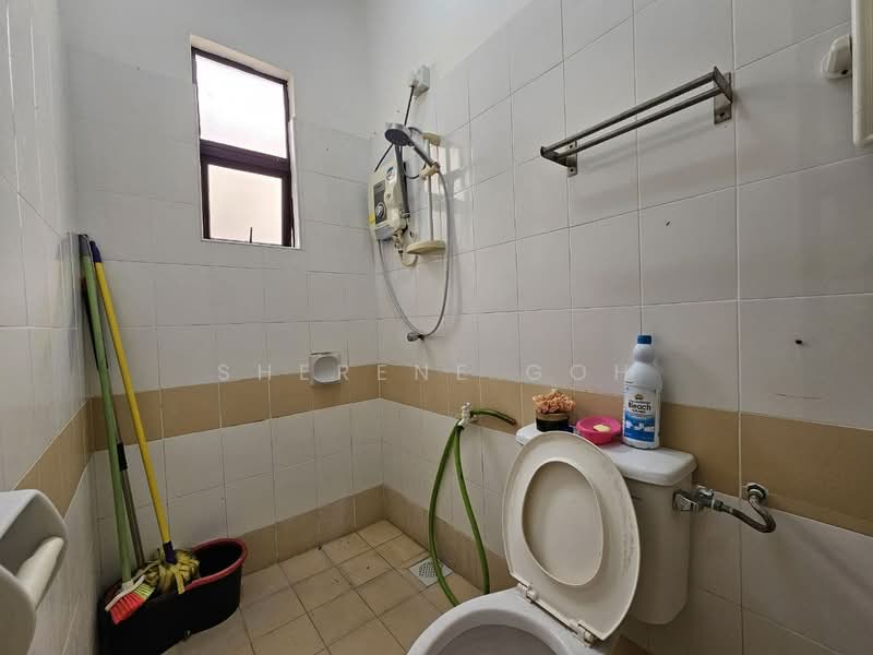2.5-storey Terraced House for Sale in Ampang Saujana (Ampang) - Sherene Goh - Bathroom - PropertyGuru.com.my