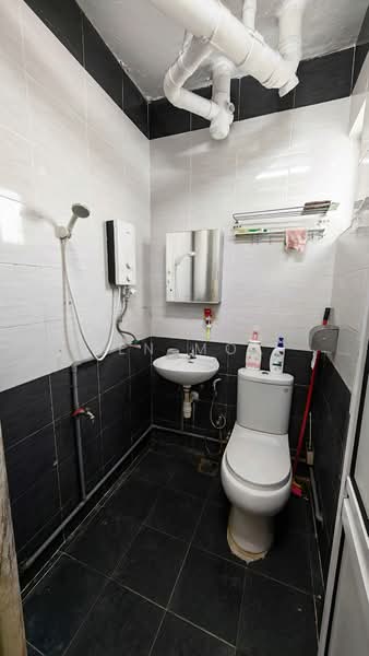 Pangsapuri untuk Dijual di Sri Jinjang - Ben Mok - Bathroom - PropertyGuru.com.my