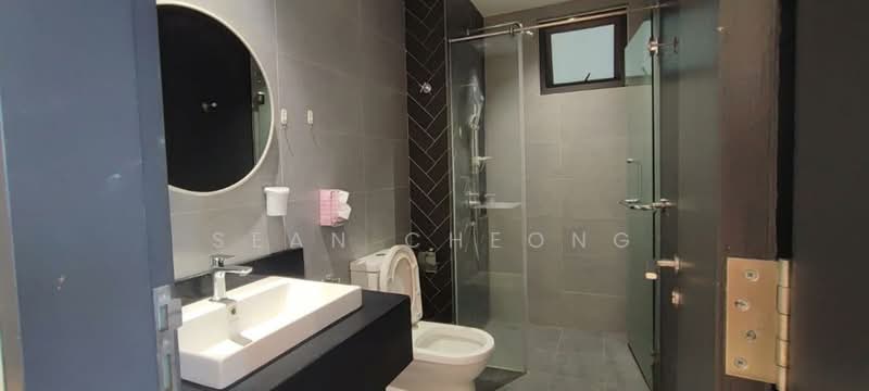 Servis Apartment untuk Disewa di Sunway Velocity TWO - Sean Cheong - Bathroom - PropertyGuru.com.my