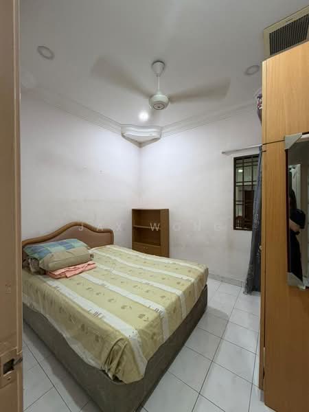 1-storey Terraced House for Sale in Taman Molek (Johor Bahru) - Jax Wong - PropertyGuru.com.my