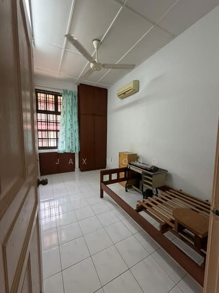 1-storey Terraced House for Sale in Taman Molek (Johor Bahru) - Jax Wong - PropertyGuru.com.my