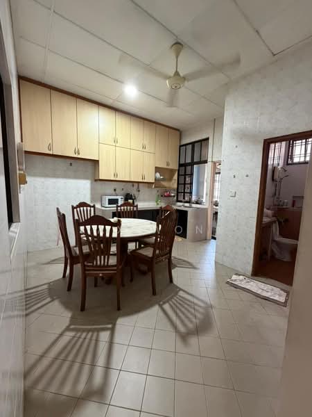 1-storey Terraced House for Sale in Taman Molek (Johor Bahru) - Jax Wong - PropertyGuru.com.my