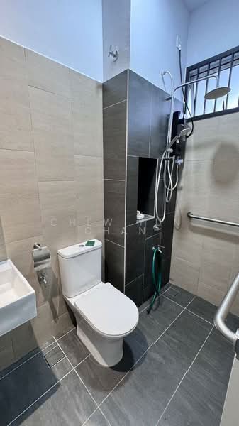 Rumah Teres untuk Disewa di Johor Bahru (Johor) - Chew Yun Chan - Bathroom - PropertyGuru.com.my