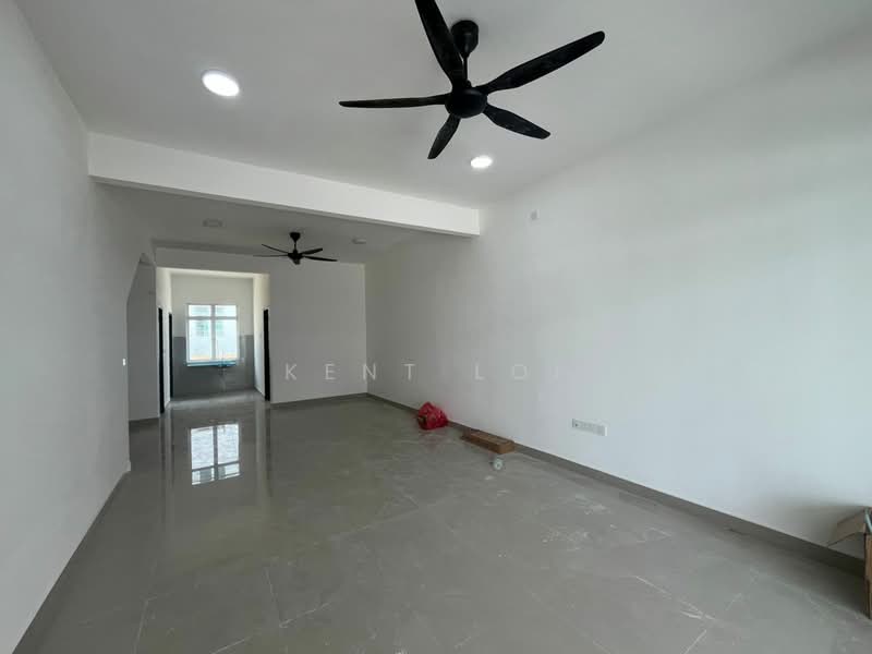 Terraced House for Rent in Bandar Dato Onn (Tebrau) - Kent Loi - Living Room - PropertyGuru.com.my