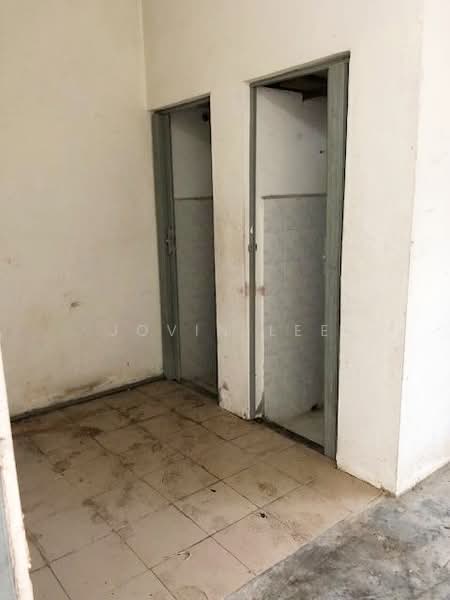 Kedai untuk Dijual di Taman Jawi Indah (Sungai Jawi) - Jovin Lee - Interior - PropertyGuru.com.my