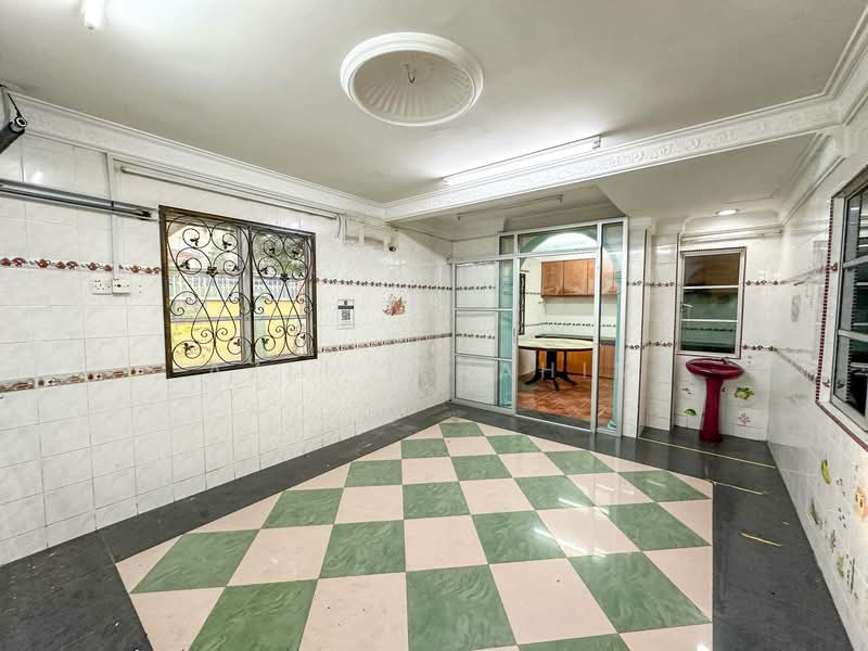 2-storey Terraced House for Sale in Seksyen 6 (Kota Damansara) - Azli Ibrahim - Kitchen - PropertyGuru.com.my