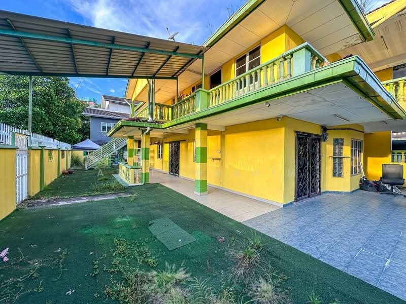 2-storey Terraced House for Sale in Seksyen 6 (Kota Damansara) - Azli Ibrahim - Exterior - PropertyGuru.com.my