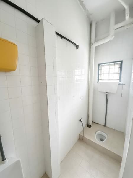 Kedai untuk Disewa di Bercham (Ipoh) - Vivian Foong - Bathroom - PropertyGuru.com.my