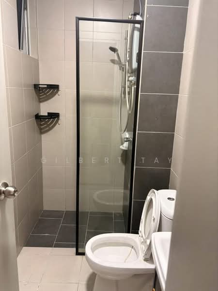 Servis Apartment untuk Disewa di SkyLake Residence - Gilbert Tay - Bathroom - PropertyGuru.com.my