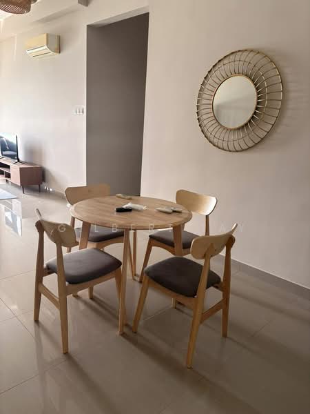 Servis Apartment untuk Disewa di SkyLake Residence - Gilbert Tay - Dining Room - PropertyGuru.com.my