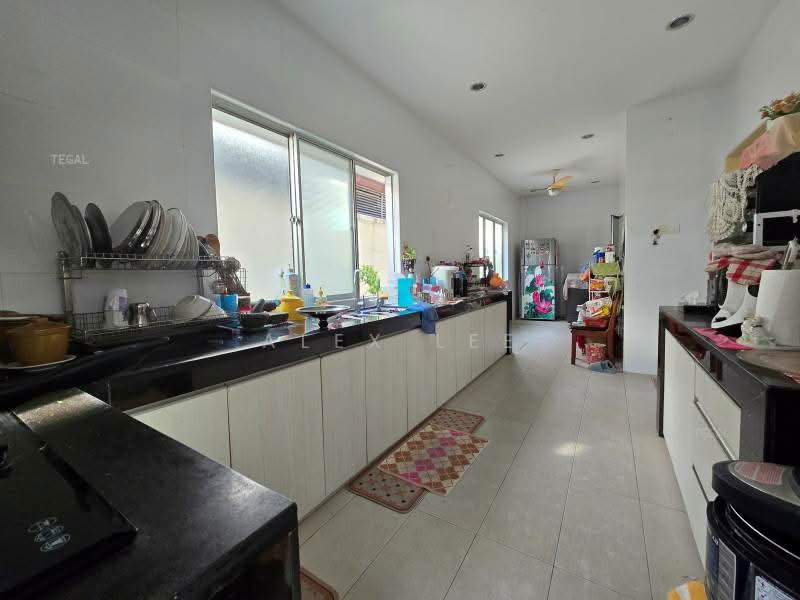 Semi-Detached House for Sale in Klang (Selangor) - Alex Lee - Kitchen - PropertyGuru.com.my