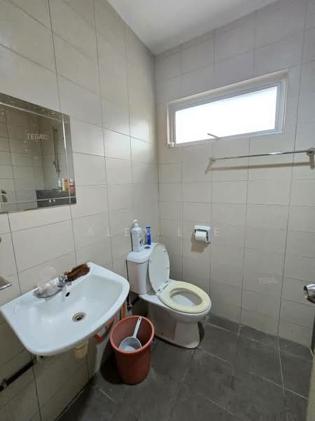 Semi-Detached House for Sale in Klang (Selangor) - Alex Lee - Bathroom - PropertyGuru.com.my