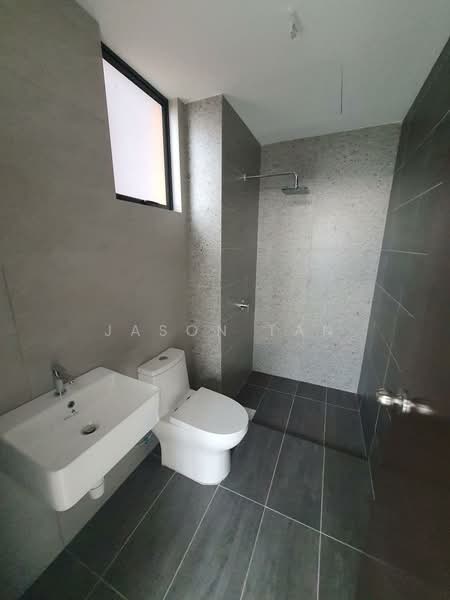 Kondominium untuk Dijual di The Jalil (Bayu Jalil) - Jason Tan - Bathroom - PropertyGuru.com.my